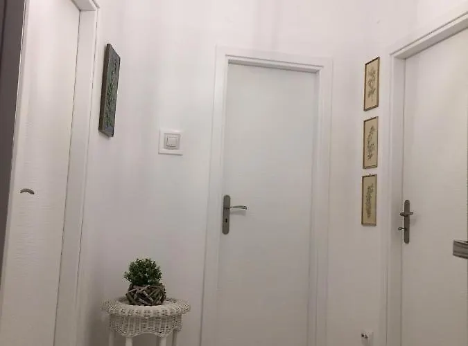 Vintage Ultracentral Apartament *